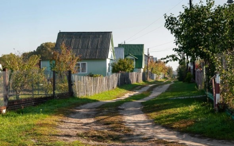 В России распространили дачную амнистию на хозпостройки. Что это значит