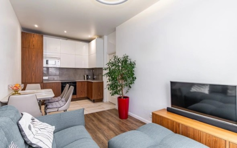 В «Домклик» отметили снижение цен на аренду жилья в Москве и Петербурге