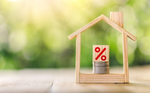 Средние ставки по рыночной ипотеке снизились