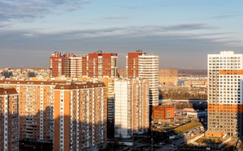 Риски застройщиков жилья не расплатиться по кредитам резко выросли за год