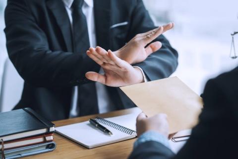 В феврале доля отказов по заявкам на розничные кредиты достигла 81,8%