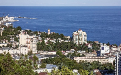 Аналитики нашли самую дешевую квартиру у моря в России