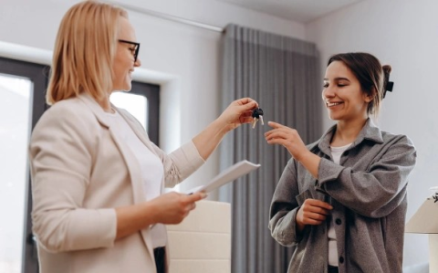 Семимесячный рост предложения арендного жилья в России сменился снижением